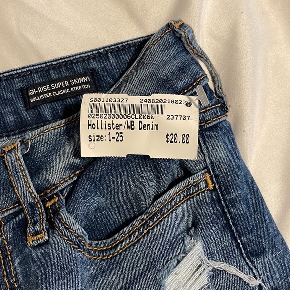 Hollister High-Rise Super Skinny Jeans - Picture 4 of 5